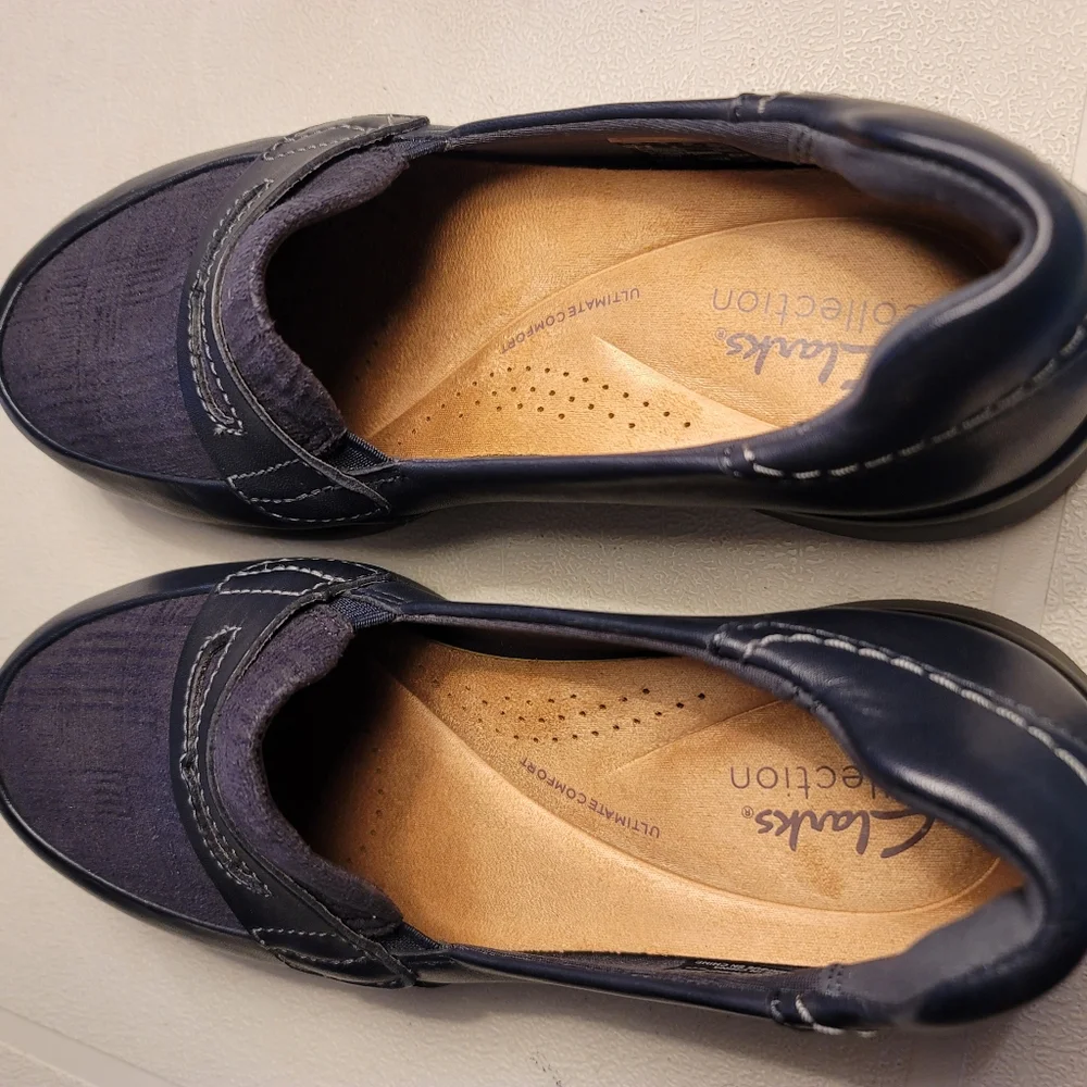 Clarks Ellowyn Penny Loafers 7W womens Navy leather textile preppy academia
